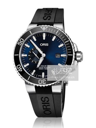 豪利时潜水系列01 743 7733 4135-07 4 24 64EB Aquis小秒针日历腕表