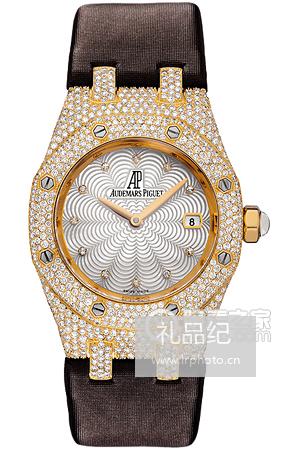 爱彼皇家橡树系列67605BA.ZZ.D080SU.01腕表